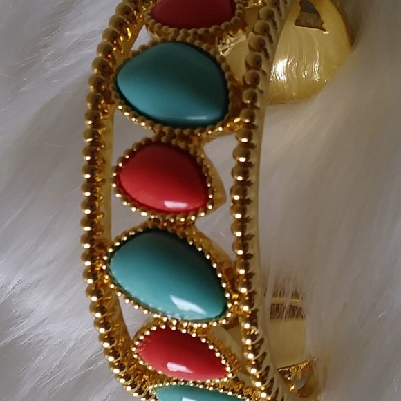 Lilly Pulitzer Jewelry - Lilly Pulitzer Gold Tone Turquoise/Coral Bracelet